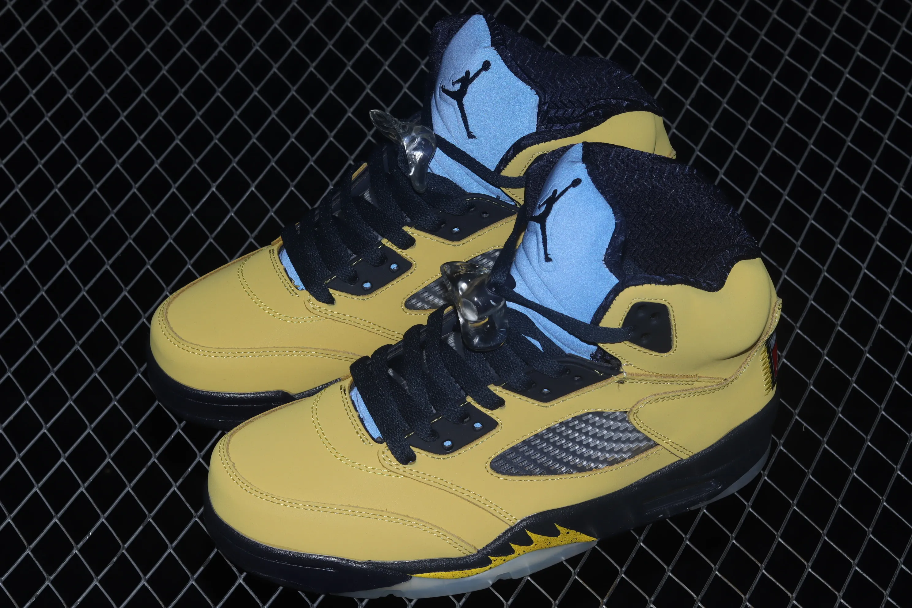 All categories Air Jordan Jordan series basketball shoes Air Jordan 5 Air Jordan 5 Retro SE AJ5 Joe 5 Michigan black and yellow 3M reflective Tokyo limited edition CQ9541-704